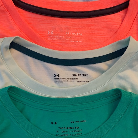 3 Under Armour short sleeve tees - Picture 2 of 5